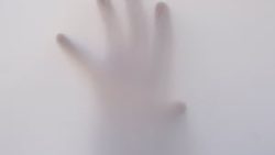 تفسير حلم رؤية يد الميت محروقة في المنام