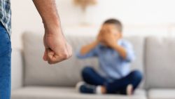 حلمت أني اتشاجر مع أخي الكبير في المنام