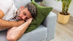 حلمت أن أختي تسبني في المنام