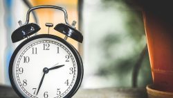 تفسير حلم اهداء ساعة يد في المنام