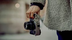 تفسير حلم حمل آلة تصوير في المنام