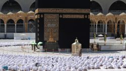 تفسير حلم خروج نور من الكعبة في المنام