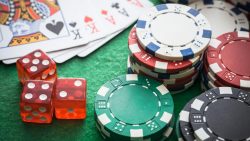 تفسير رؤية لعب القمار في المنام