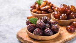 تفسير حلم جمع البلح الرطب في المنام