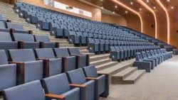 تفسير حلم الجلوس في مدرج الجامعة  في المنام