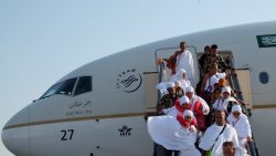 تفسير حلم ركوب الطائرة للذهاب الى الحج في المنام