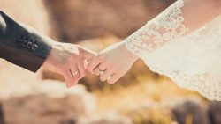 تفسير حلم زواج المتزوجة من رجل آخر غني في المنام